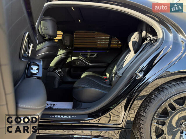 Черный Мерседес С Класс, объемом двигателя 3.98 л и пробегом 73 тыс. км за 129900 $, фото 26 на Automoto.ua