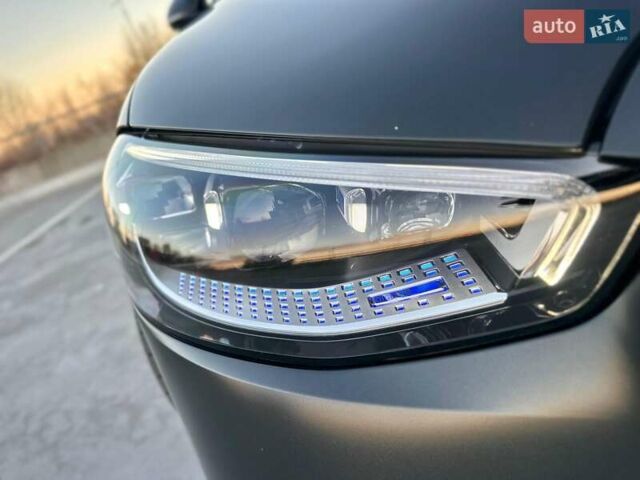 Черный Мерседес С Класс, объемом двигателя 3.98 л и пробегом 25 тыс. км за 180000 $, фото 11 на Automoto.ua