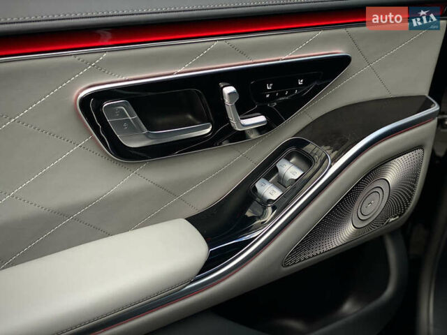 Чорний Мерседес С Клас, об'ємом двигуна 3.98 л та пробігом 62 тис. км за 97990 $, фото 24 на Automoto.ua