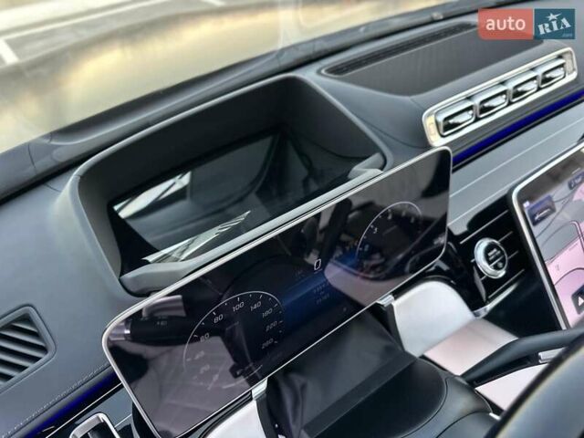 Черный Мерседес С Класс, объемом двигателя 3.98 л и пробегом 25 тыс. км за 180000 $, фото 56 на Automoto.ua