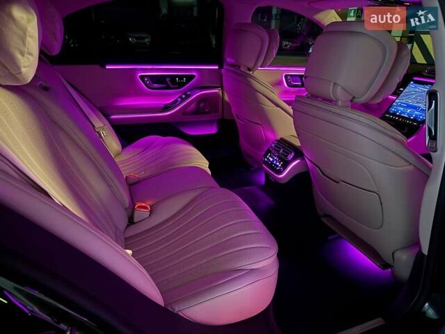 Черный Мерседес С Класс, объемом двигателя 3 л и пробегом 37 тыс. км за 120000 $, фото 72 на Automoto.ua