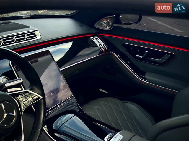 Чорний Мерседес С Клас, об'ємом двигуна 3.98 л та пробігом 62 тис. км за 97990 $, фото 20 на Automoto.ua