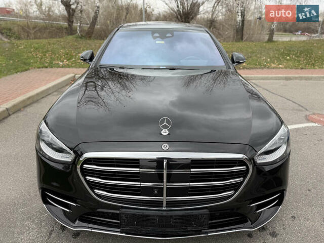 Черный Мерседес С Класс, объемом двигателя 3.98 л и пробегом 46 тыс. км за 149900 $, фото 4 на Automoto.ua