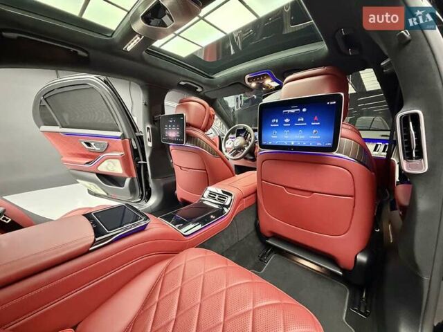 Чорний Мерседес С Клас, об'ємом двигуна 4 л та пробігом 73 тис. км за 139800 $, фото 53 на Automoto.ua