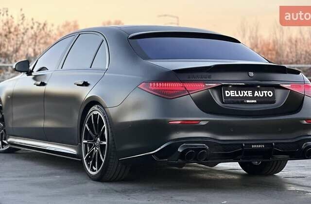 Черный Мерседес С Класс, объемом двигателя 3.98 л и пробегом 25 тыс. км за 180000 $, фото 35 на Automoto.ua