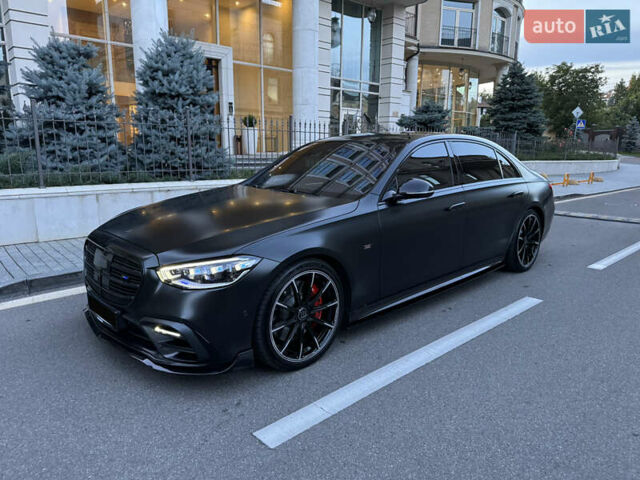 Черный Мерседес С Класс, объемом двигателя 3.98 л и пробегом 23 тыс. км за 177000 $, фото 1 на Automoto.ua
