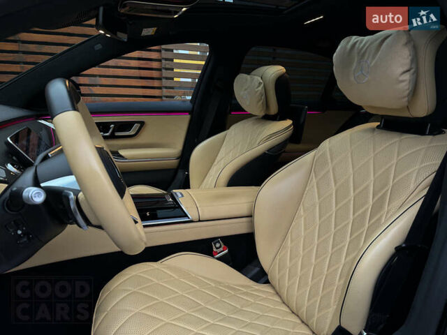 Чорний Мерседес С Клас, об'ємом двигуна 3.98 л та пробігом 30 тис. км за 165000 $, фото 17 на Automoto.ua