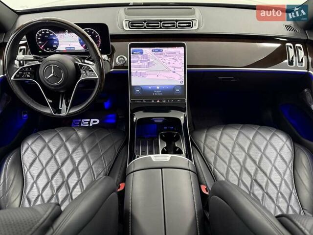 Черный Мерседес С Класс, объемом двигателя 3.98 л и пробегом 22 тыс. км за 125000 $, фото 25 на Automoto.ua