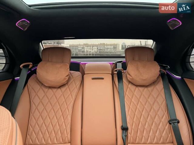 Чорний Мерседес С Клас, об'ємом двигуна 3.98 л та пробігом 18 тис. км за 165000 $, фото 29 на Automoto.ua