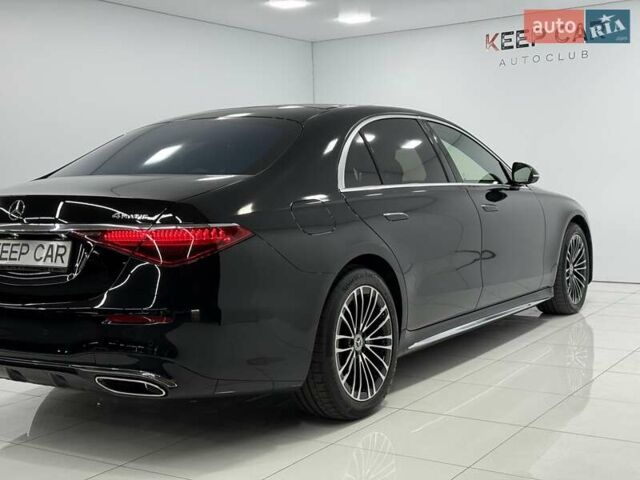 Черный Мерседес С Класс, объемом двигателя 3.98 л и пробегом 22 тыс. км за 125000 $, фото 14 на Automoto.ua