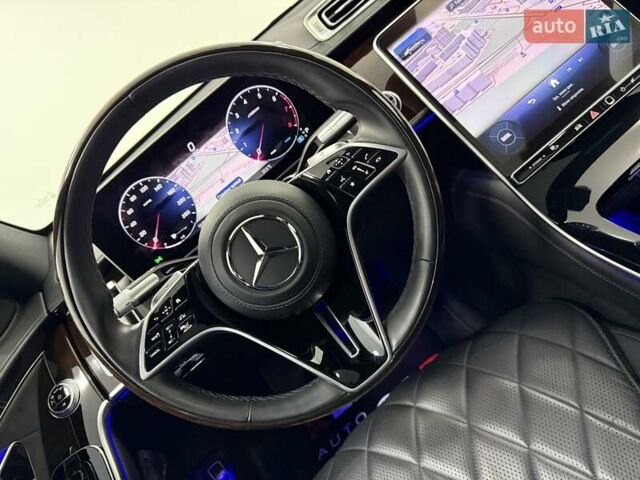 Черный Мерседес С Класс, объемом двигателя 3.98 л и пробегом 22 тыс. км за 125000 $, фото 27 на Automoto.ua