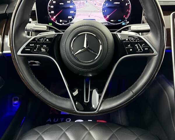 Черный Мерседес С Класс, объемом двигателя 3.98 л и пробегом 22 тыс. км за 125000 $, фото 28 на Automoto.ua