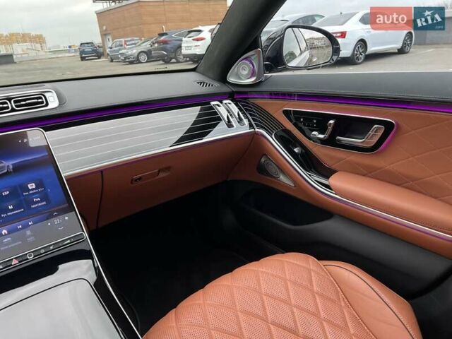 Чорний Мерседес С Клас, об'ємом двигуна 3.98 л та пробігом 18 тис. км за 165000 $, фото 26 на Automoto.ua