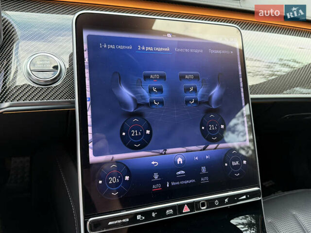 Черный Мерседес С Класс, объемом двигателя 3.98 л и пробегом 22 тыс. км за 290000 $, фото 94 на Automoto.ua