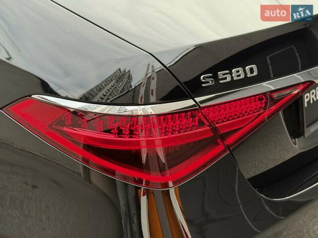 Черный Мерседес С Класс, объемом двигателя 3.98 л и пробегом 46 тыс. км за 178000 $, фото 34 на Automoto.ua