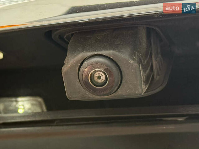 Черный Мерседес С Класс, объемом двигателя 3.98 л и пробегом 46 тыс. км за 172000 $, фото 40 на Automoto.ua