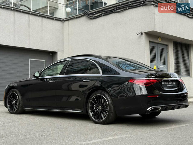 Черный Мерседес С Класс, объемом двигателя 3.98 л и пробегом 46 тыс. км за 178000 $, фото 26 на Automoto.ua
