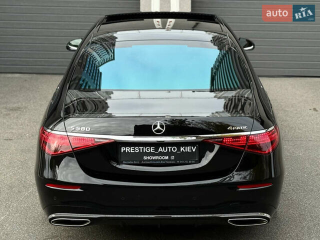 Черный Мерседес С Класс, объемом двигателя 3.98 л и пробегом 46 тыс. км за 178000 $, фото 19 на Automoto.ua