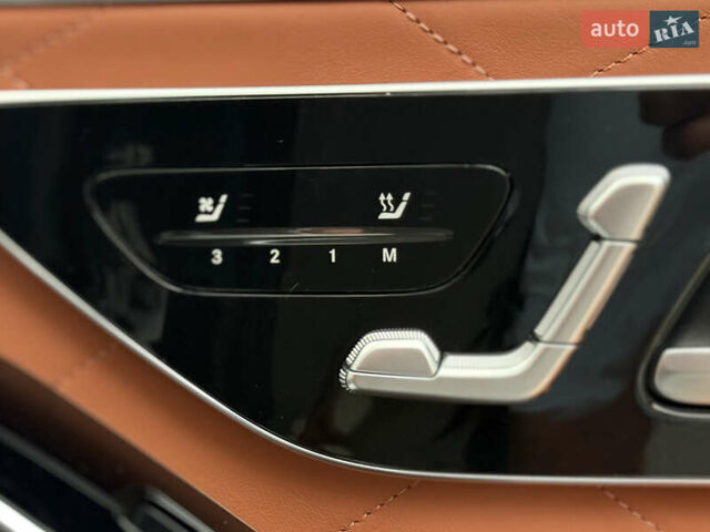 Чорний Мерседес С Клас, об'ємом двигуна 2.99 л та пробігом 17 тис. км за 185000 $, фото 58 на Automoto.ua