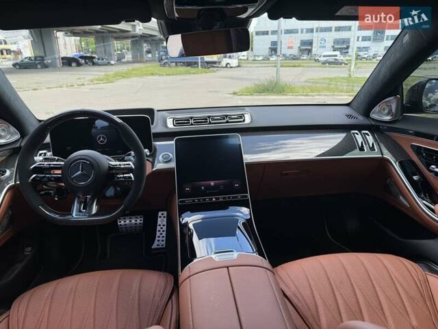 Черный Мерседес С Класс, объемом двигателя 3.98 л и пробегом 1 тыс. км за 399000 $, фото 27 на Automoto.ua