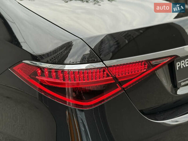 Чорний Мерседес С Клас, об'ємом двигуна 2.99 л та пробігом 17 тис. км за 180000 $, фото 39 на Automoto.ua