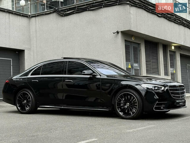 Черный Мерседес С Класс, объемом двигателя 2.99 л и пробегом 17 тыс. км за 175000 $, фото 12 на Automoto.ua