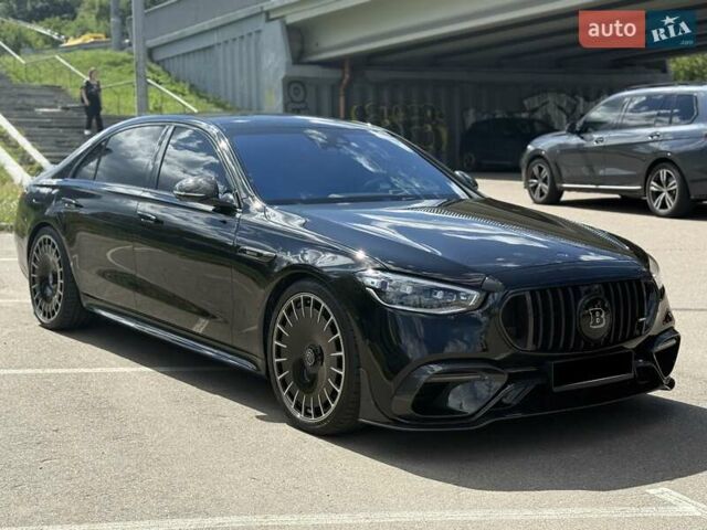 Черный Мерседес С Класс, объемом двигателя 3.98 л и пробегом 1 тыс. км за 399000 $, фото 2 на Automoto.ua