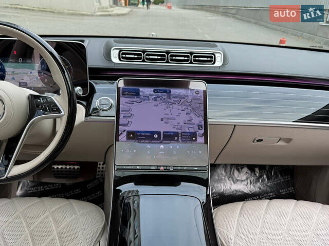 Черный Мерседес С Класс, объемом двигателя 3.98 л и пробегом 46 тыс. км за 178000 $, фото 71 на Automoto.ua