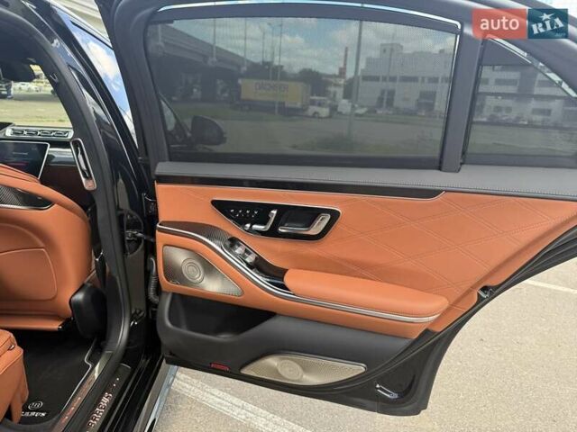 Черный Мерседес С Класс, объемом двигателя 3.98 л и пробегом 1 тыс. км за 399000 $, фото 30 на Automoto.ua