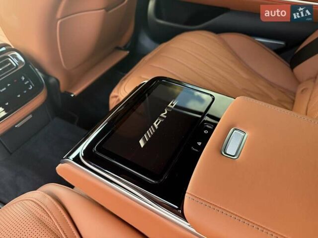 Черный Мерседес С Класс, объемом двигателя 3.98 л и пробегом 1 тыс. км за 399000 $, фото 25 на Automoto.ua