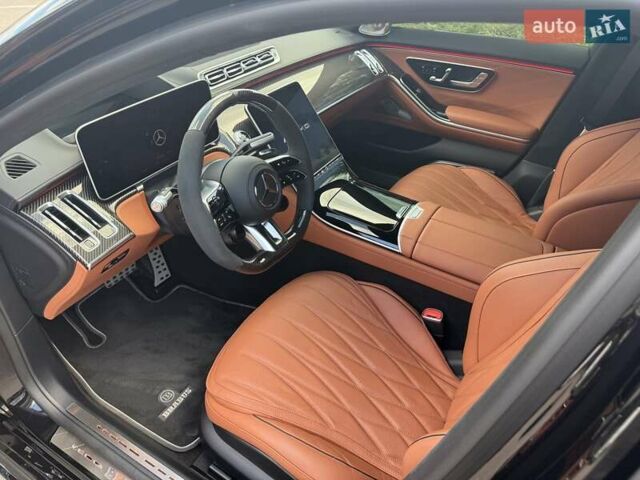 Черный Мерседес С Класс, объемом двигателя 3.98 л и пробегом 1 тыс. км за 399000 $, фото 17 на Automoto.ua