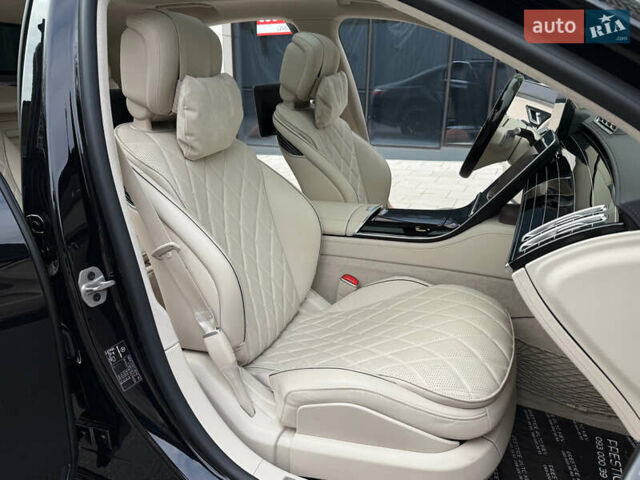 Черный Мерседес С Класс, объемом двигателя 3.98 л и пробегом 46 тыс. км за 178000 $, фото 45 на Automoto.ua