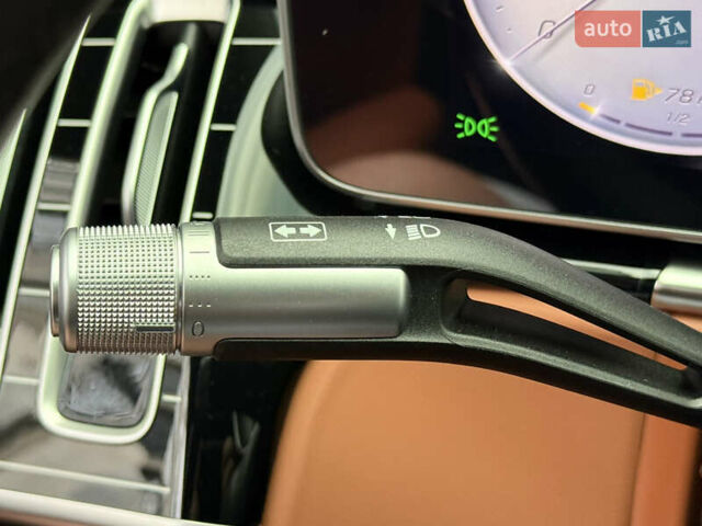 Чорний Мерседес С Клас, об'ємом двигуна 2.99 л та пробігом 17 тис. км за 180000 $, фото 78 на Automoto.ua