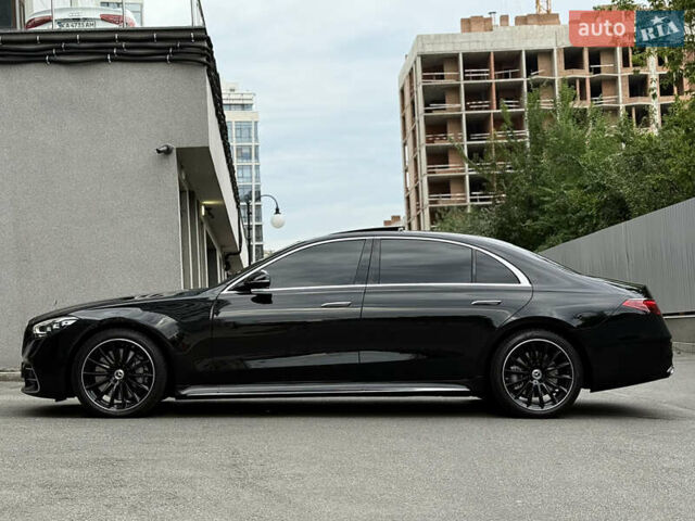 Чорний Мерседес С Клас, об'ємом двигуна 2.99 л та пробігом 17 тис. км за 180000 $, фото 22 на Automoto.ua