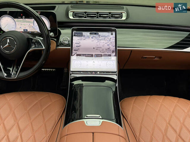 Чорний Мерседес С Клас, об'ємом двигуна 2.99 л та пробігом 17 тис. км за 180000 $, фото 69 на Automoto.ua