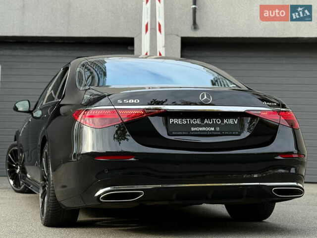 Черный Мерседес С Класс, объемом двигателя 3.98 л и пробегом 46 тыс. км за 172000 $, фото 29 на Automoto.ua
