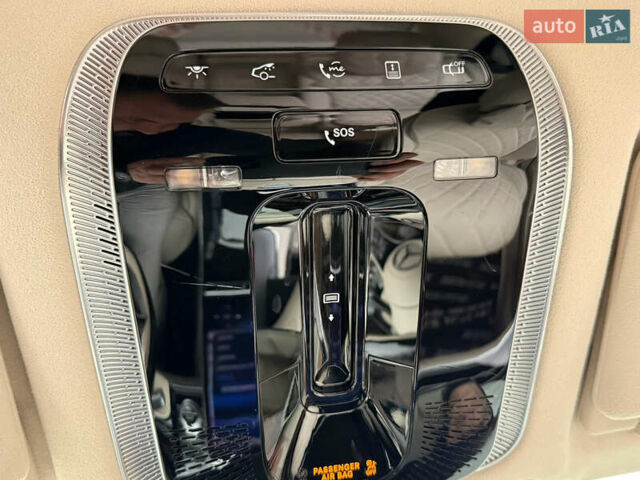 Черный Мерседес С Класс, объемом двигателя 3.98 л и пробегом 46 тыс. км за 172000 $, фото 96 на Automoto.ua