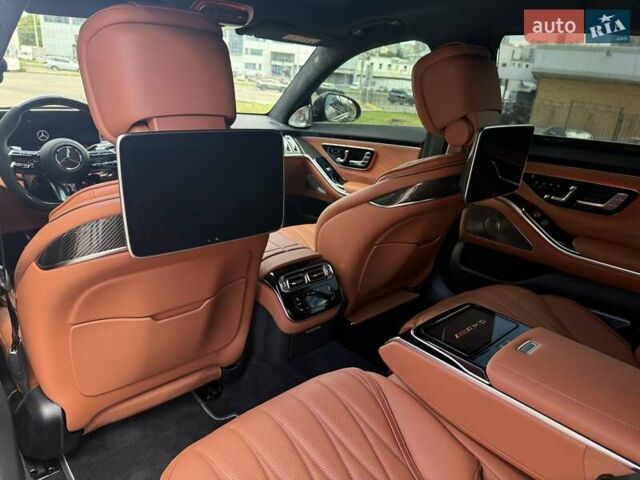 Черный Мерседес С Класс, объемом двигателя 3.98 л и пробегом 1 тыс. км за 399000 $, фото 24 на Automoto.ua