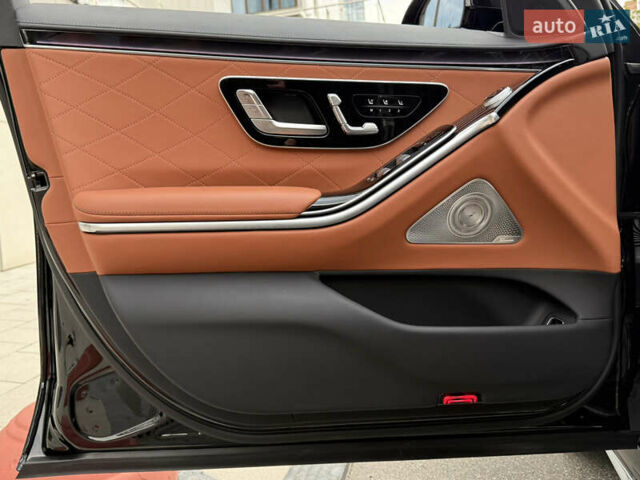 Чорний Мерседес С Клас, об'ємом двигуна 2.99 л та пробігом 17 тис. км за 185000 $, фото 50 на Automoto.ua