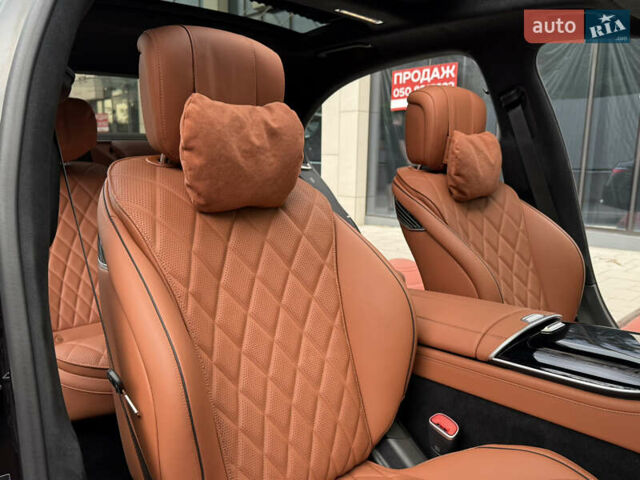 Чорний Мерседес С Клас, об'ємом двигуна 2.99 л та пробігом 17 тис. км за 180000 $, фото 44 на Automoto.ua