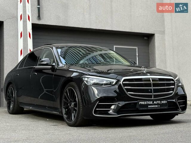 Черный Мерседес С Класс, объемом двигателя 3.98 л и пробегом 46 тыс. км за 179000 $, фото 11 на Automoto.ua