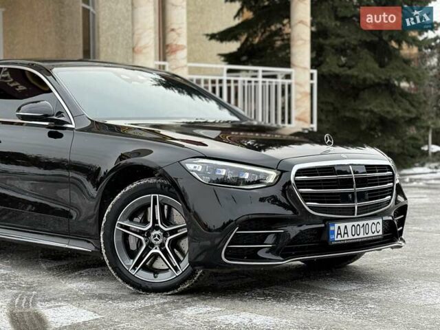 Чорний Мерседес С Клас, об'ємом двигуна 2.93 л та пробігом 26 тис. км за 128000 $, фото 5 на Automoto.ua