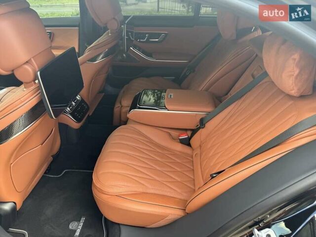 Черный Мерседес С Класс, объемом двигателя 3.98 л и пробегом 1 тыс. км за 399000 $, фото 23 на Automoto.ua