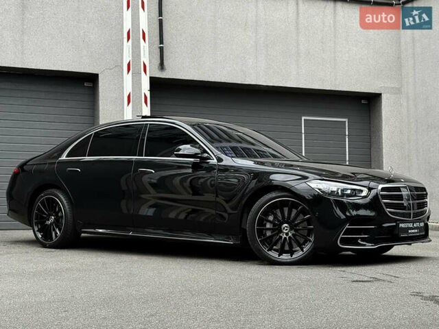 Чорний Мерседес С Клас, об'ємом двигуна 2.99 л та пробігом 17 тис. км за 185000 $, фото 3 на Automoto.ua