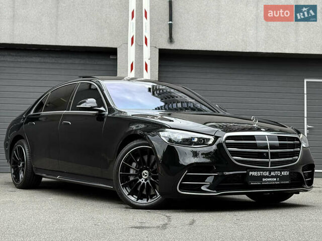 Чорний Мерседес С Клас, об'ємом двигуна 2.99 л та пробігом 17 тис. км за 185000 $, фото 2 на Automoto.ua