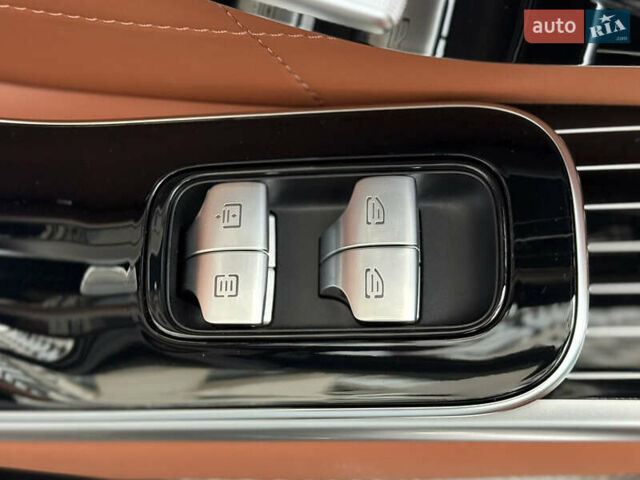 Чорний Мерседес С Клас, об'ємом двигуна 2.99 л та пробігом 17 тис. км за 180000 $, фото 64 на Automoto.ua