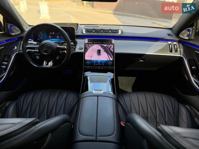 Чорний Мерседес С Клас, об'ємом двигуна 3.98 л та пробігом 15 тис. км за 259000 $, фото 25 на Automoto.ua