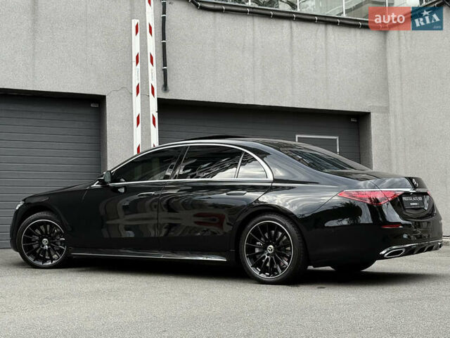 Чорний Мерседес С Клас, об'ємом двигуна 2.99 л та пробігом 17 тис. км за 180000 $, фото 31 на Automoto.ua