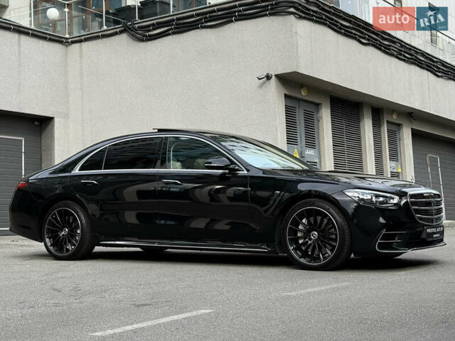 Черный Мерседес С Класс, объемом двигателя 3.98 л и пробегом 46 тыс. км за 172000 $, фото 14 на Automoto.ua