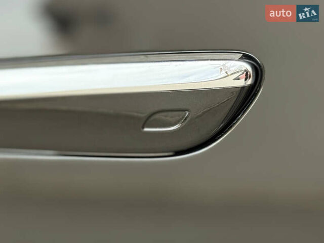 Черный Мерседес С Класс, объемом двигателя 3.98 л и пробегом 46 тыс. км за 178000 $, фото 39 на Automoto.ua